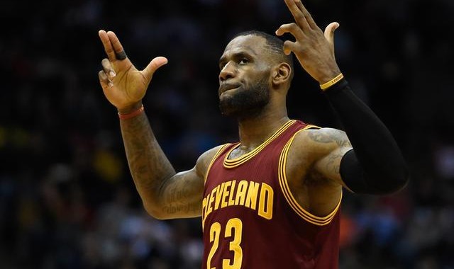 开云真人官方网站-詹姆斯二次离开骑士竟和欧文有关？ 2017年欧文的离开改变了一切