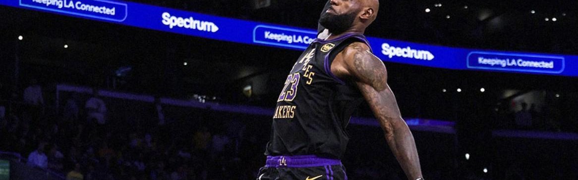 开云官网-詹姆斯常规赛20+5+5场次高达966场，稳居历史第一