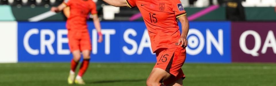 开云真人官方网站-曝上海海港求购彭啸！报价超1000万，媒体人：泰山赶紧续约