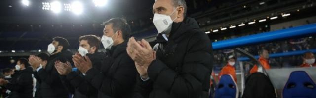 开云体育简介-韩国0比3惨败日本韩媒痛斥本托 重用朴志洙遭批判